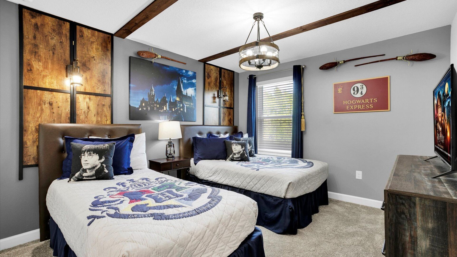Harry Potter Hogwarts themed bedroom inside a Storey Lake Resort villa Orlando